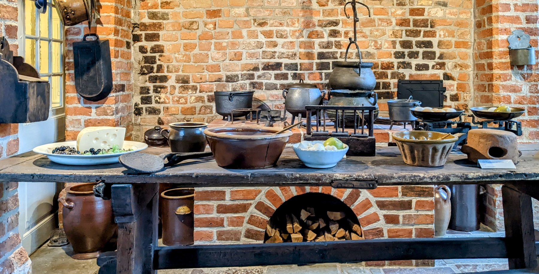 Historische Küche, Küchengerätschaften.
